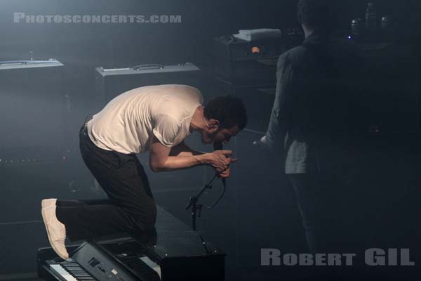 EDITORS - 2008-04-07 - PARIS - Le Bataclan - Thomas Michael Henry Smith - Russell Leetch